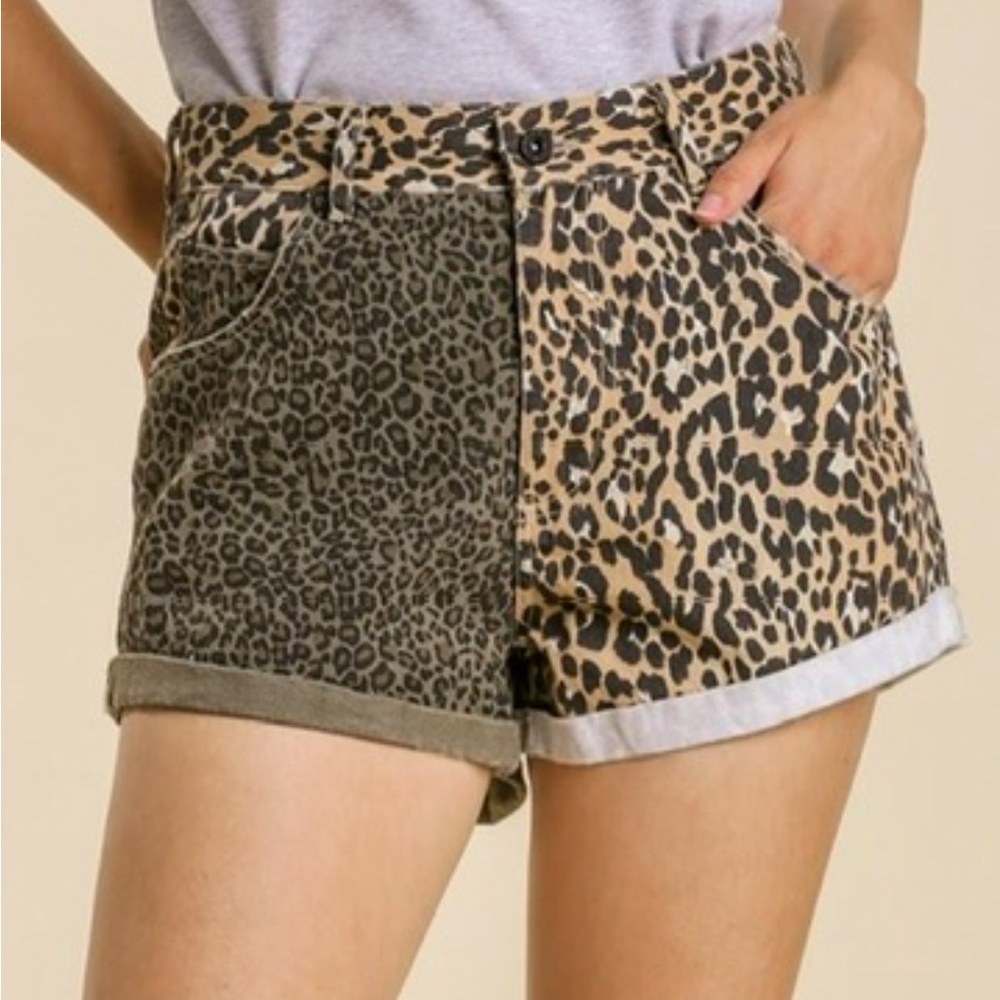 Umgee Oversized Leopard Print Women Shorts